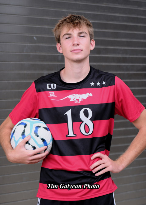 Soccer,senior,pictures,photographer,studio,sports,natural,affordable,Overland,Park,KS,Blue,Valley,Tim,Galyean,Photography